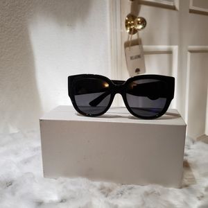 Black GUCCI SUNGLASSES 100%authentic